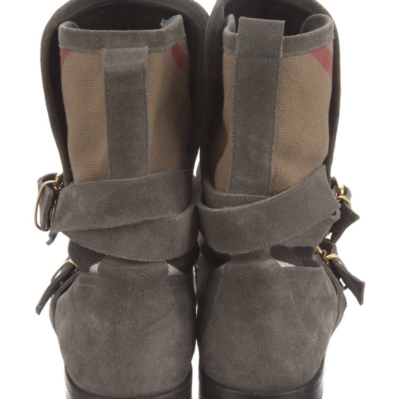 Burberry suede boot 💓 - Picture 3 of 11